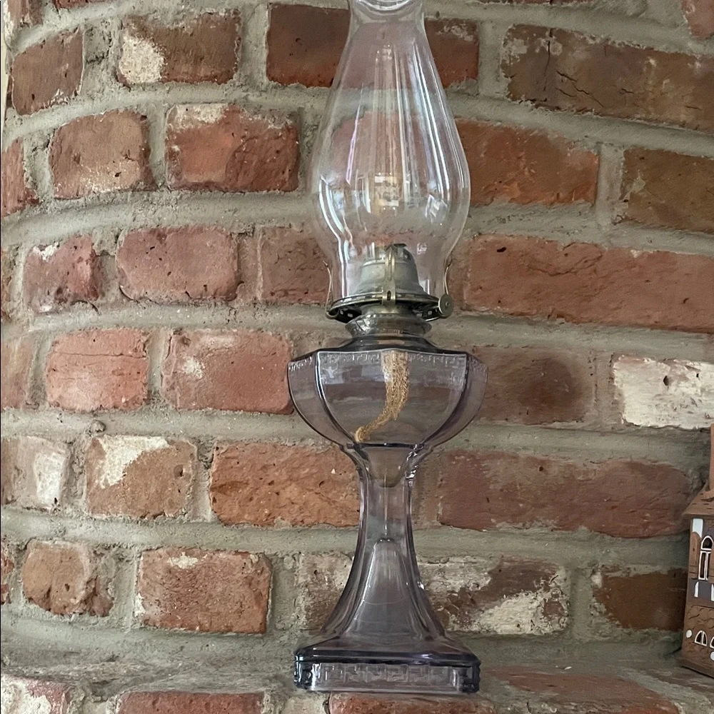 Elegant Greek Key Pattern Glass Oil Lamp - Clear